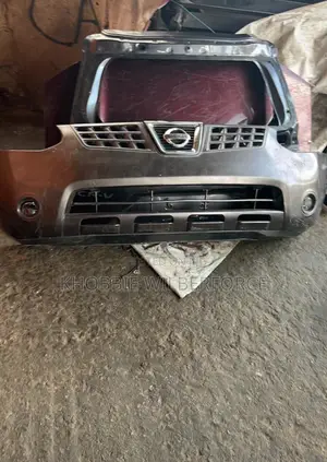 Nissan Rouge 2010 Front Bumper