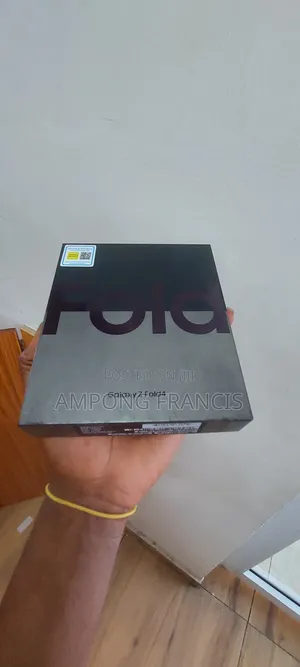 New Samsung Galaxy Z Fold4 256 GB