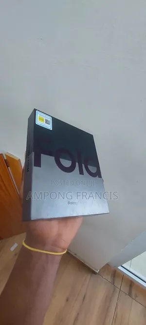 New Samsung Galaxy Z Fold4 256 GB