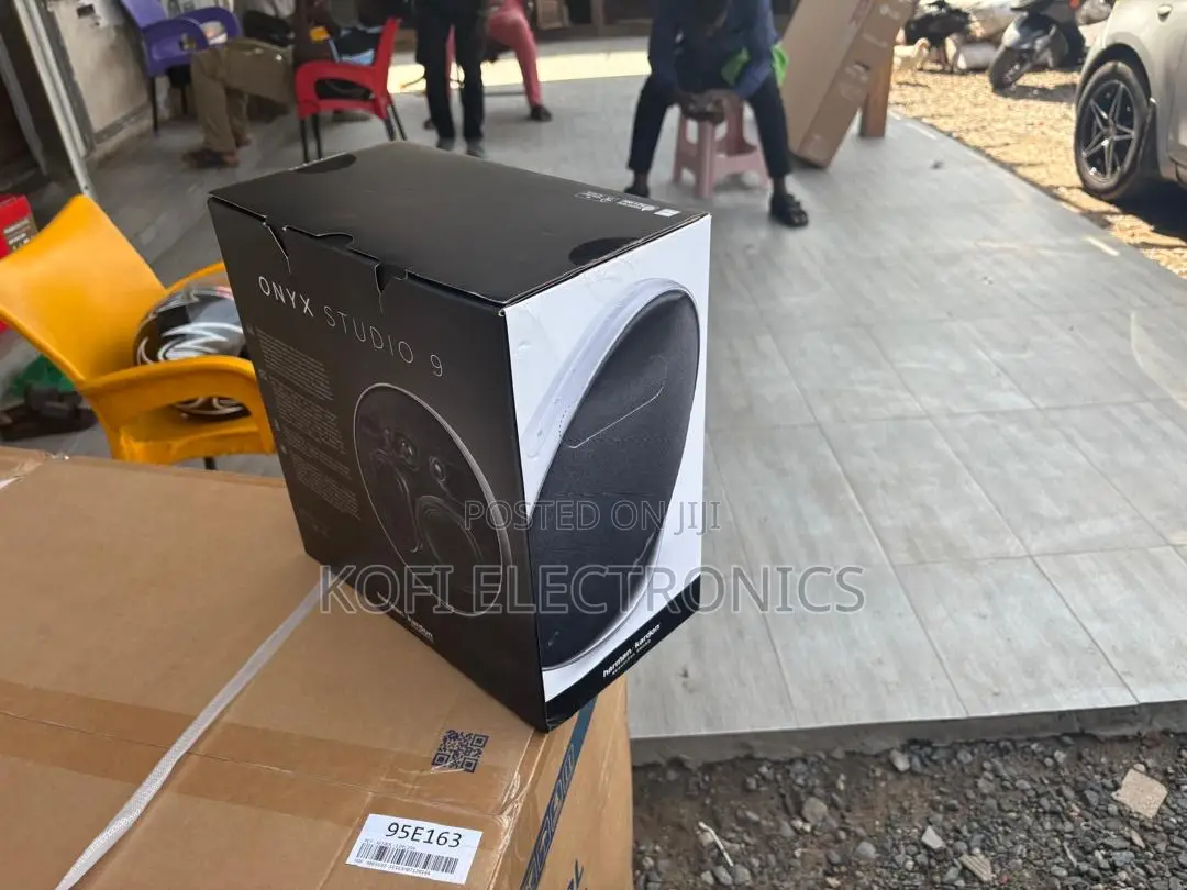 Harman Kardon Onyx 9 Crystalsound Bluetooth System