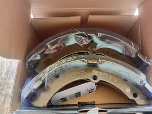 Original Brake Shoes for Toyota Costa Bus,Hilux,Prado, Civilian