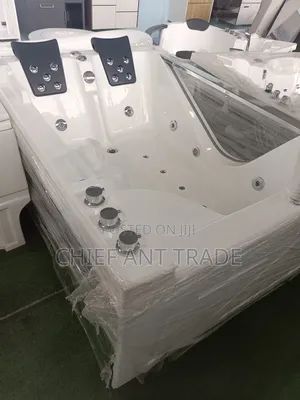 Massaging Jacuzzi With Bluetooth Sound System. Sq