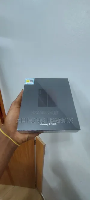 New Samsung Galaxy Z Fold 5 256 GB