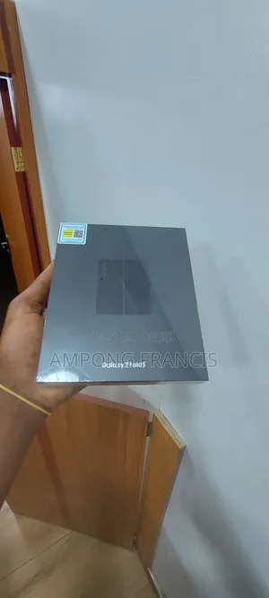New Samsung Galaxy Z Fold 5 256 GB