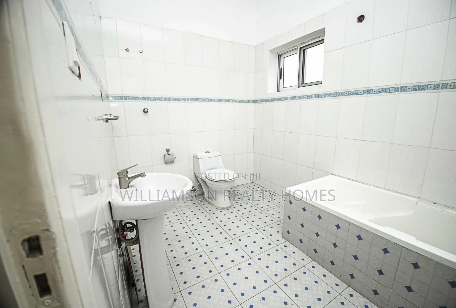 4bdrm House in Hfc Estate Area, Spintex for sale