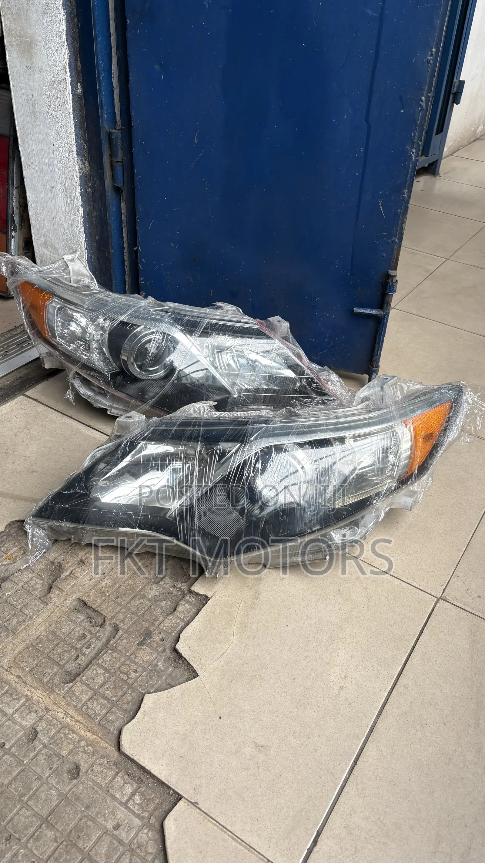 Toyota Camry Spider Headlights 2010,2011,2012,2013,2014,2015