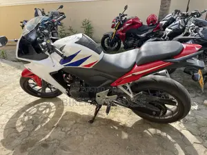 Honda CB 2016 White