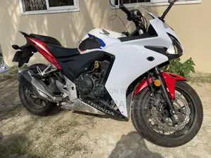 Honda CB 2016 White