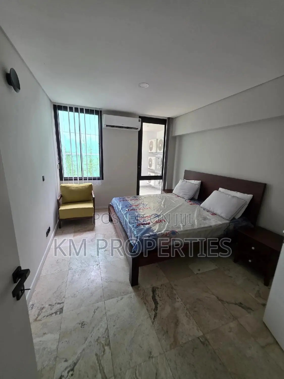 Fully-Furnished 2 Beds Airbnb in Labone