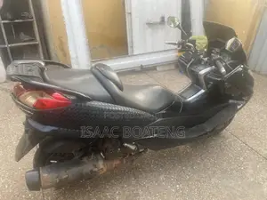 Yamaha Majesty 2022 Black