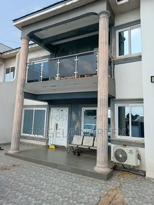 4bdrm House in Community 16 Lashibi for sale