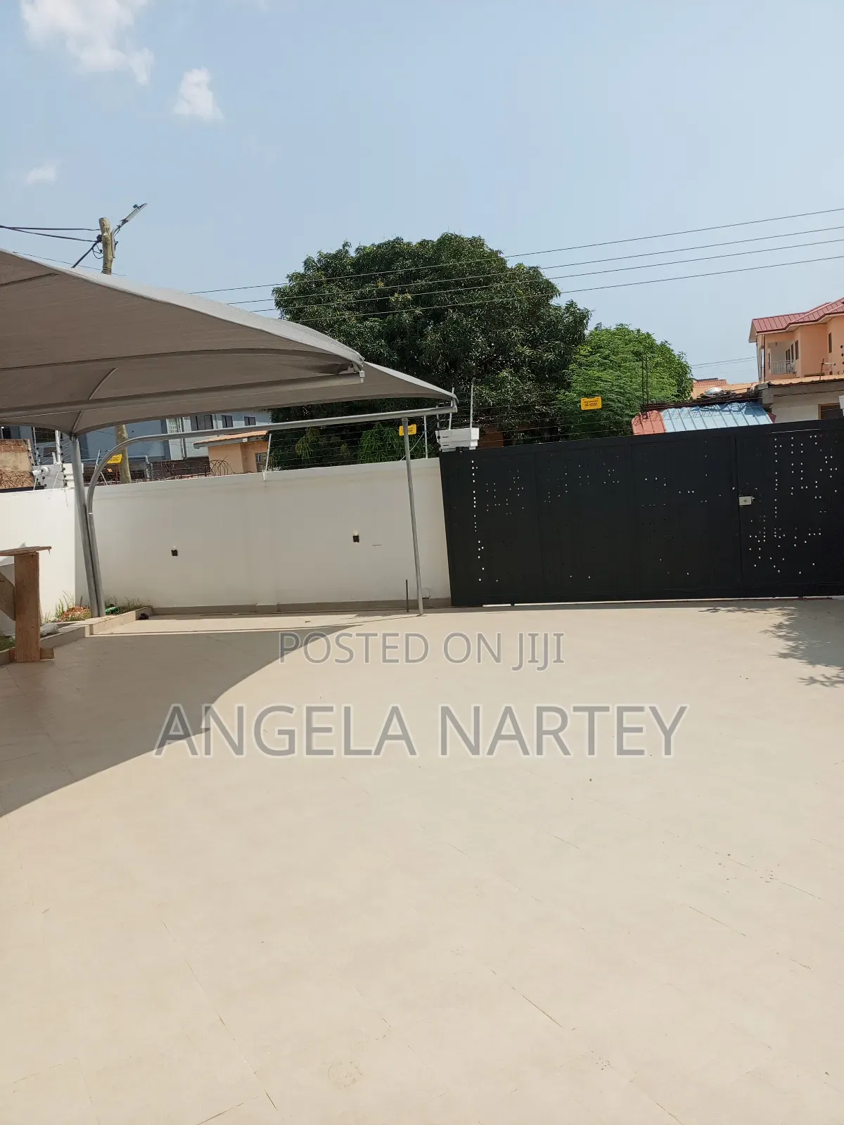 3bdrm House in Community 18 Spintex for sale