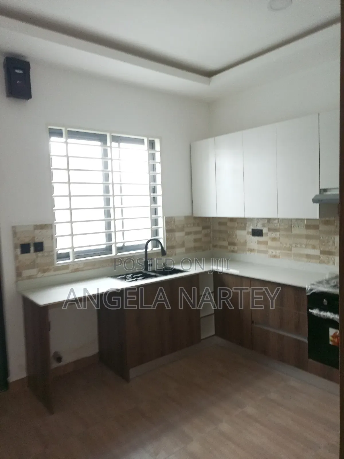3bdrm House in Community 18 Spintex for sale