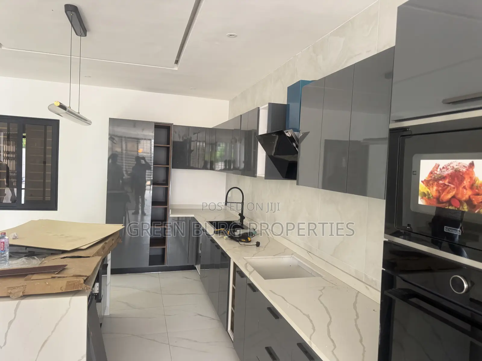 4bdrm House in Green, East Legon for sale