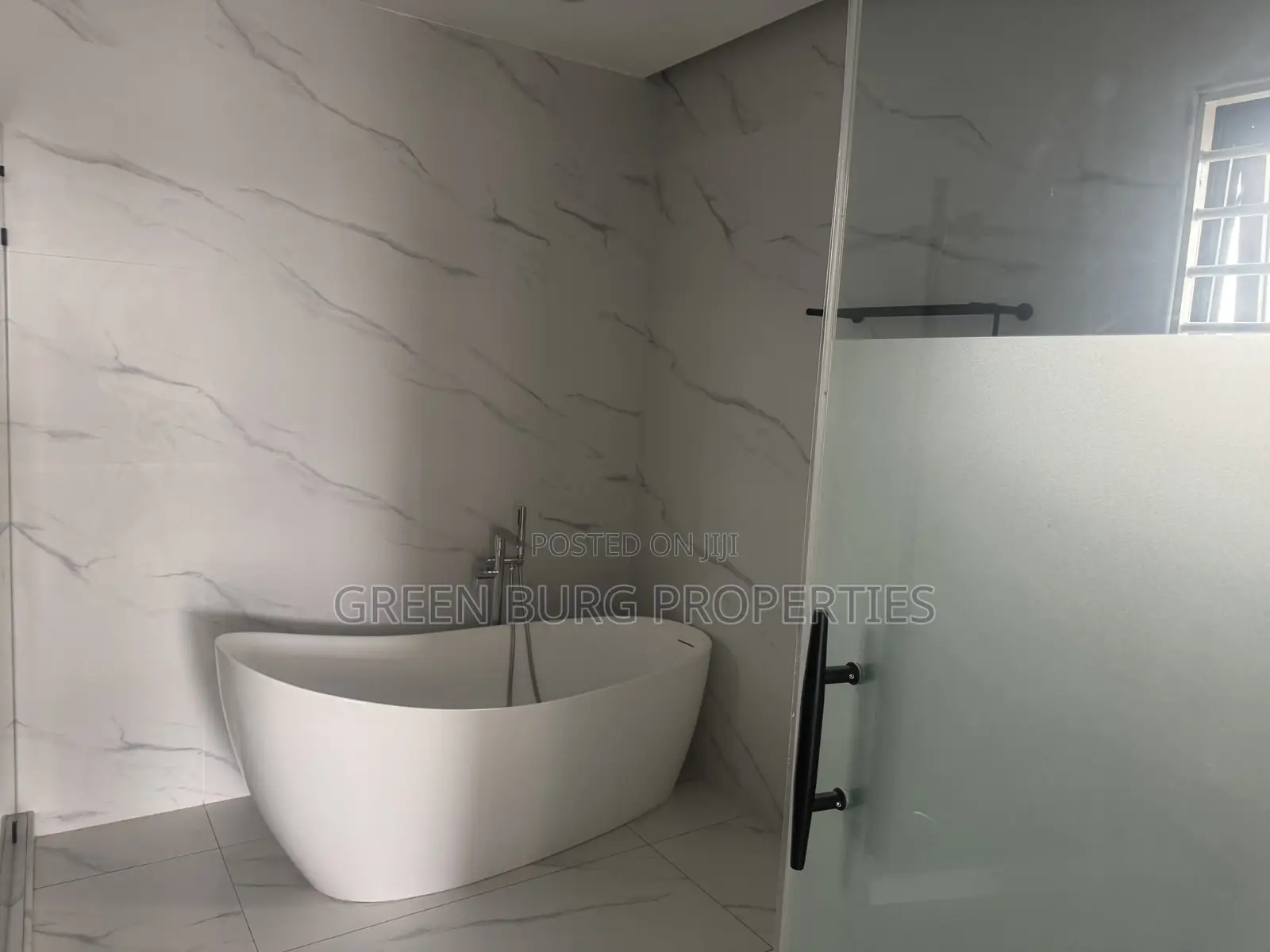 4bdrm House in Green, East Legon for sale