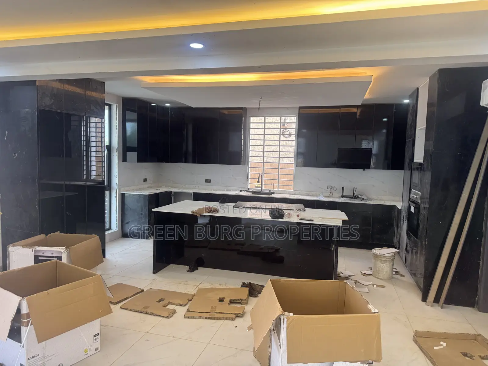 4bdrm House in Green, East Legon for sale