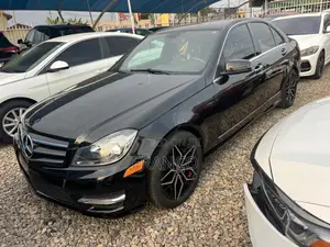 Mercedes-Benz C250 2014 Black
