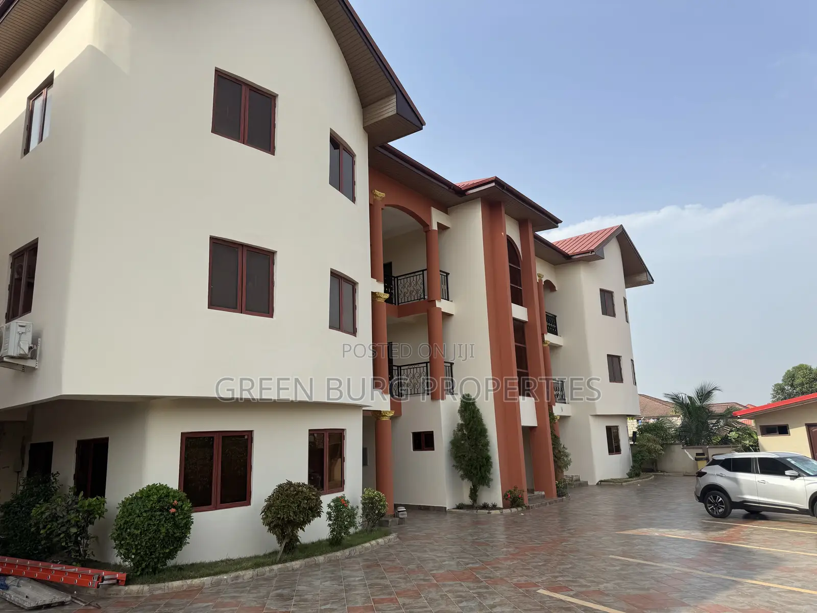 3bdrm Apartment in Green, East Legon for rent