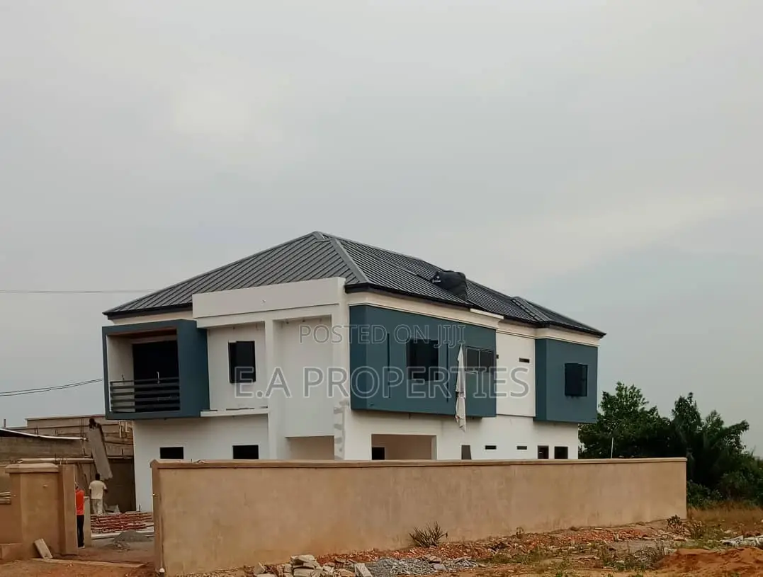 4bdrm House in E A Properties, Malejor for sale
