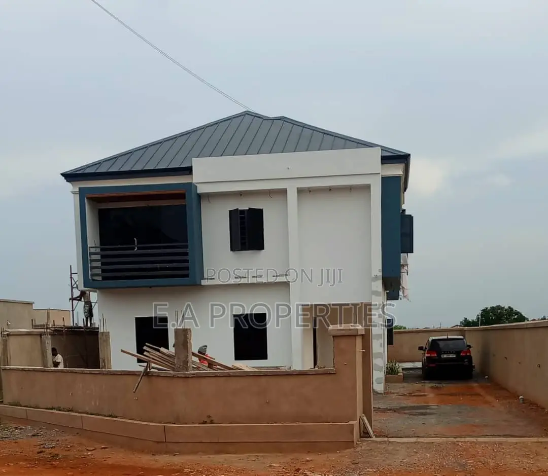 4bdrm House in E A Properties, Malejor for sale