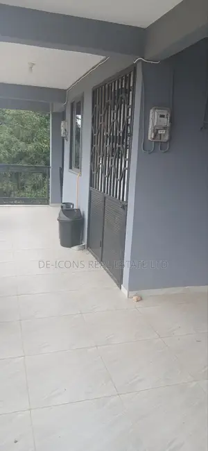 2bdrm Duplex in De-Icons Real Estate, Awutu Senya East Municipal