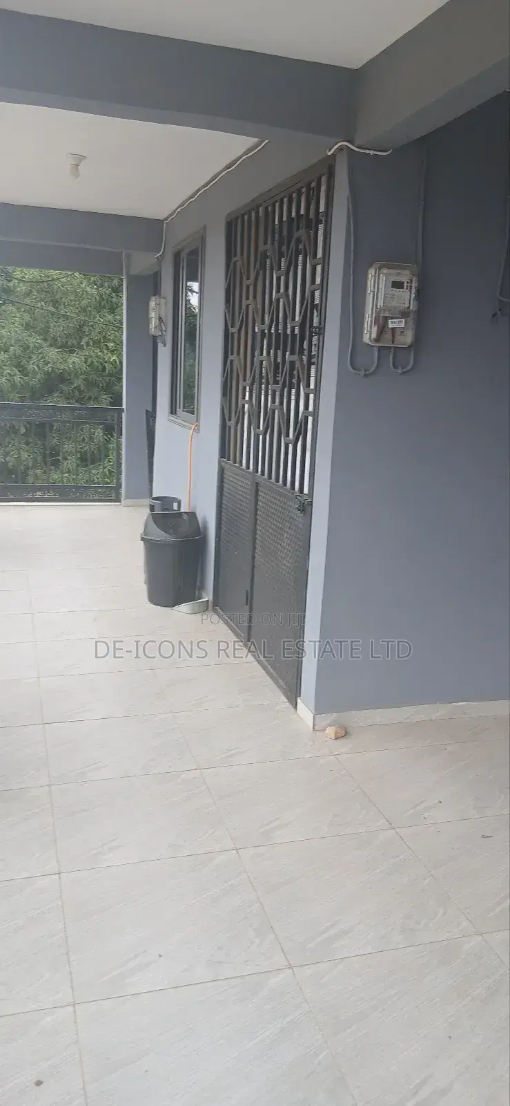2bdrm Duplex in De-Icons Real Estate, Awutu Senya East Municipal