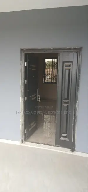 2bdrm Duplex in De-Icons Real Estate, Awutu Senya East Municipal