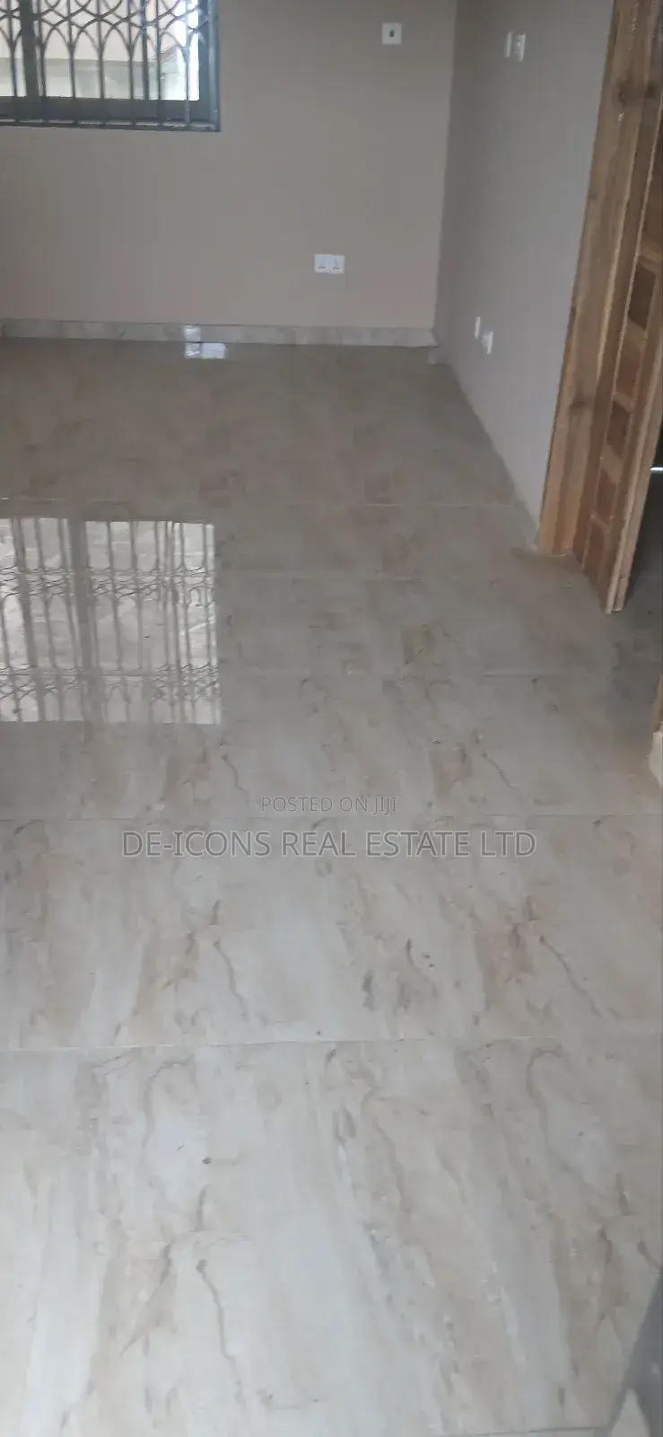 2bdrm Duplex in De-Icons Real Estate, Awutu Senya East Municipal