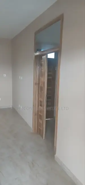 2bdrm Duplex in De-Icons Real Estate, Awutu Senya East Municipal