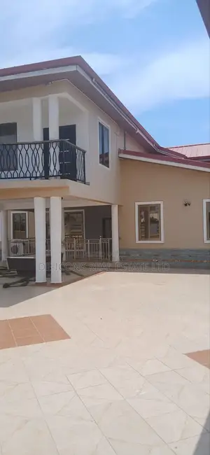 6bdrm Duplex in De-Icons Real Estate, Ga South Municipal for rent