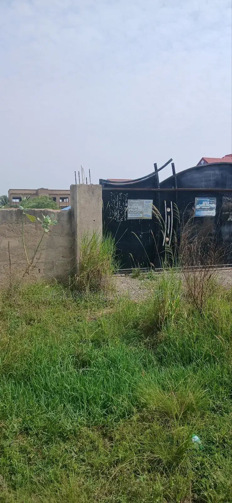 11⁄2 Plots of Land Fenced Together and Registered for Sale