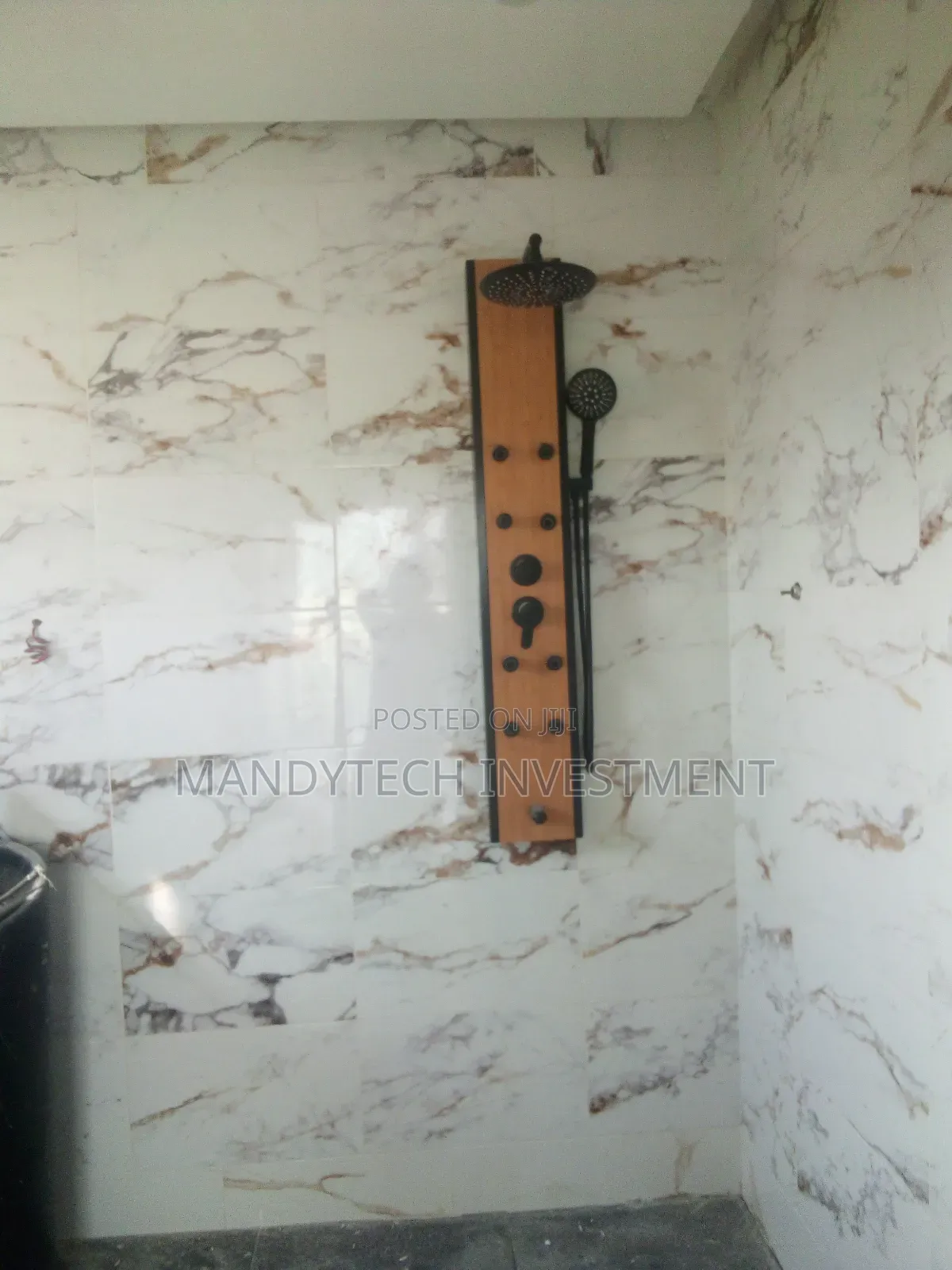 Furnished 5bdrm Mansion in School Junction for sale