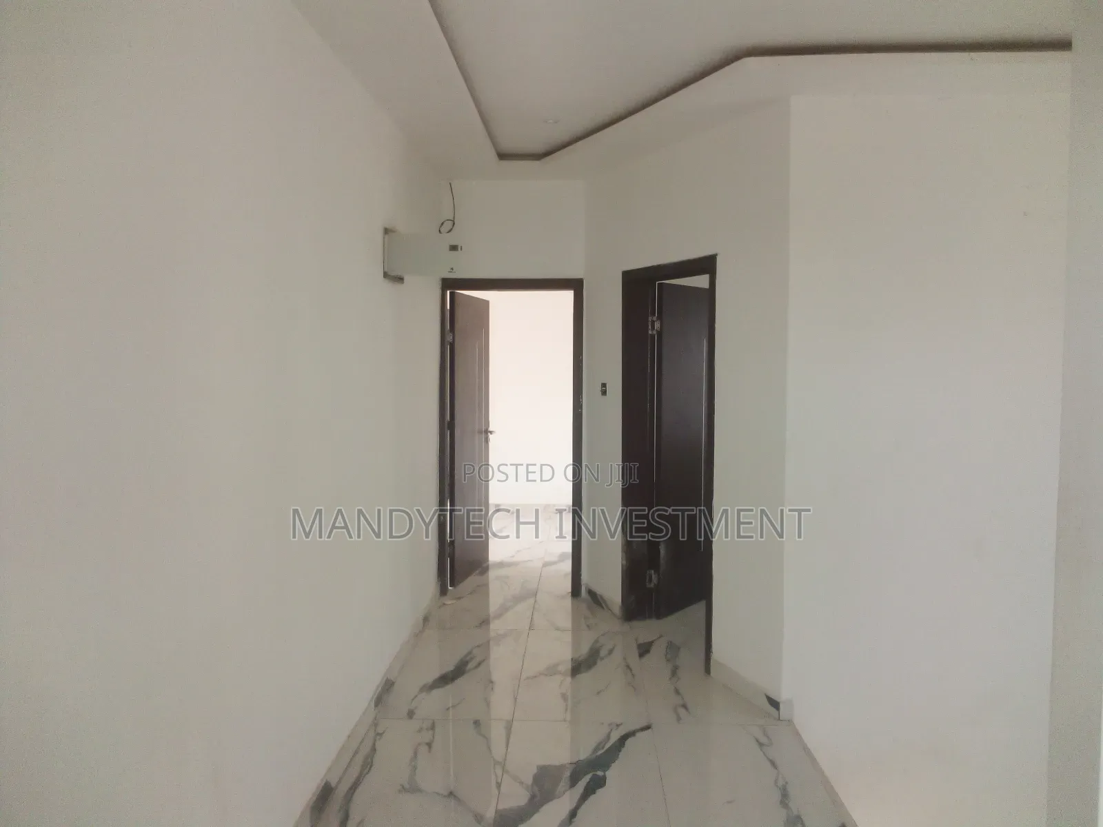 Furnished 5bdrm Mansion in School Junction for sale