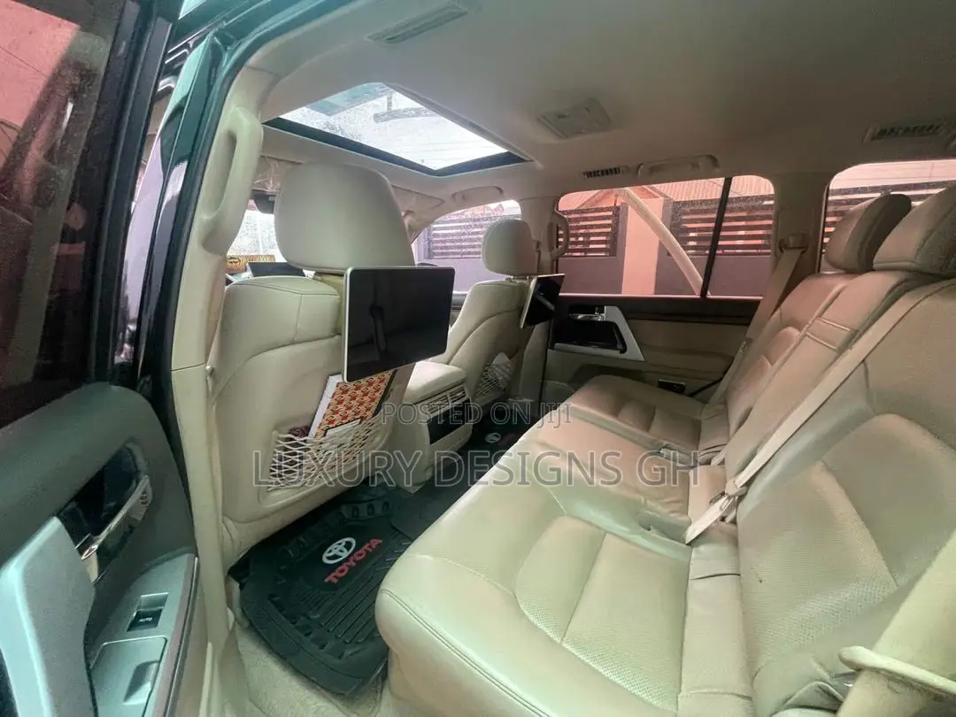 Toyota Land Cruiser 2021 Black