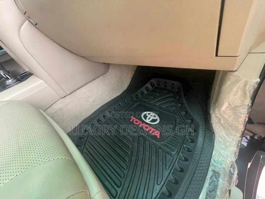Toyota Land Cruiser 2021 Black