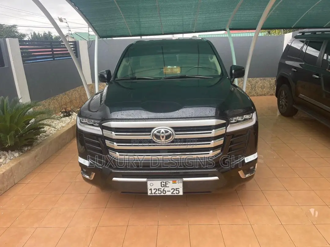 Toyota Land Cruiser 2021 Black
