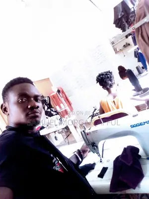 Fashion Designer