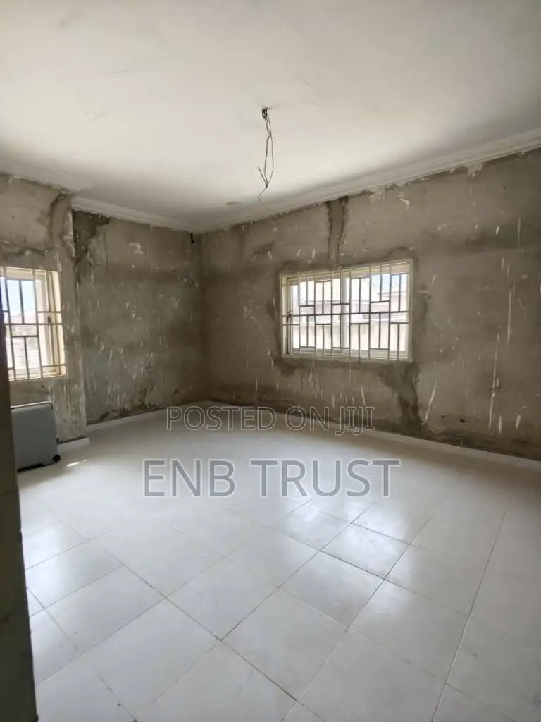 3bdrm House in Tema Community 25 for sale