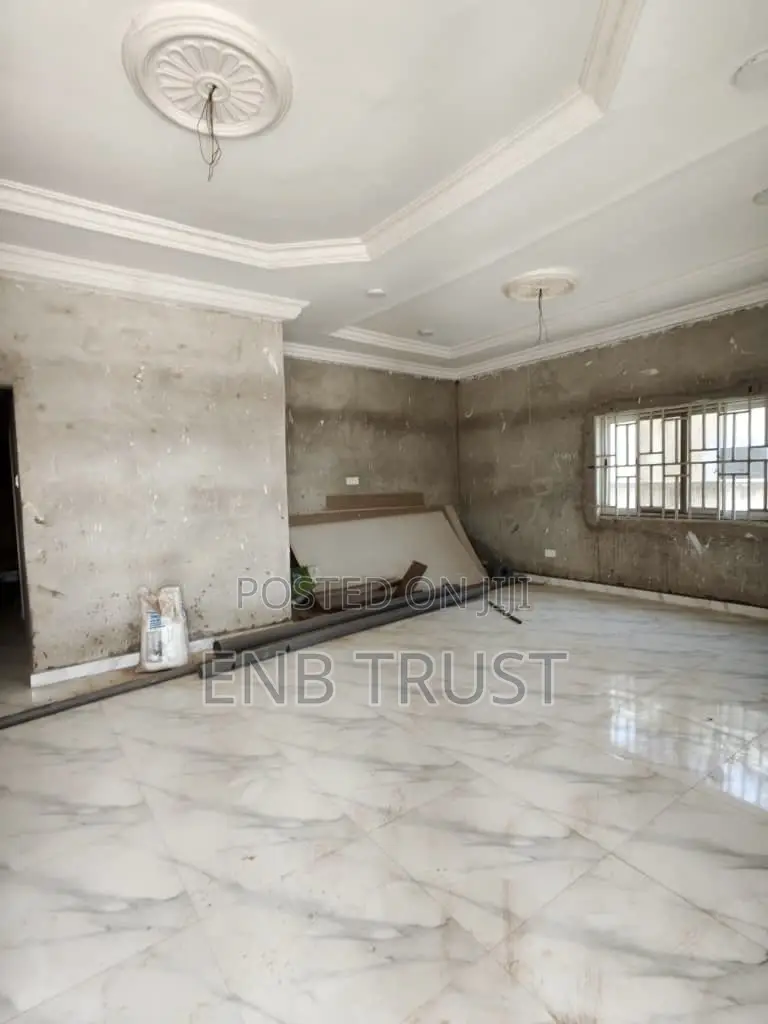 3bdrm House in Tema Community 25 for sale