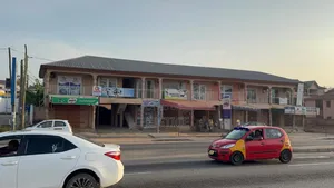 5 Beds House With 16 Shops Ablekuma