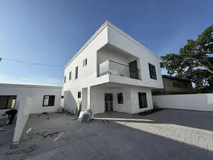 3bdrm Duplex in West Trasaco, Accra Metropolitan for sale