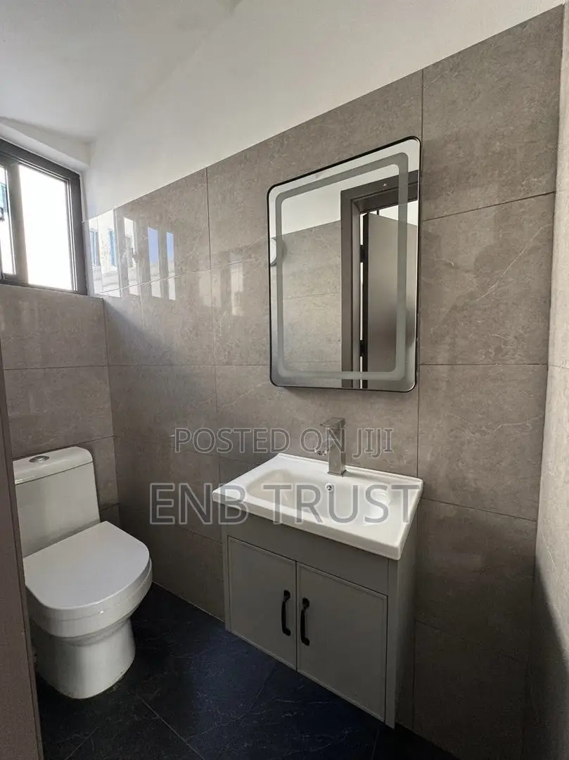 3bdrm Duplex in West Trasaco, Accra Metropolitan for sale