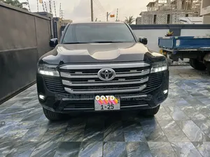 Toyota Land Cruiser 2025 Black