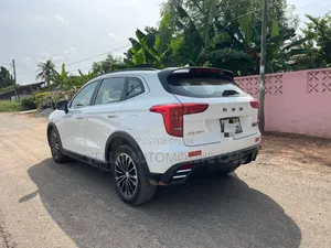 Rent Haval Jolion Pro
