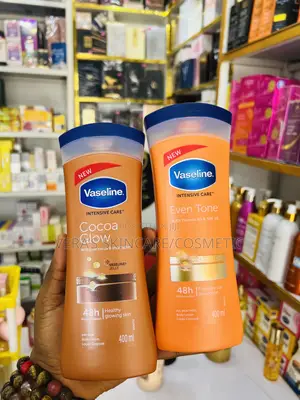 Vaseline Even Out And Cocoa Glow Body Lotion