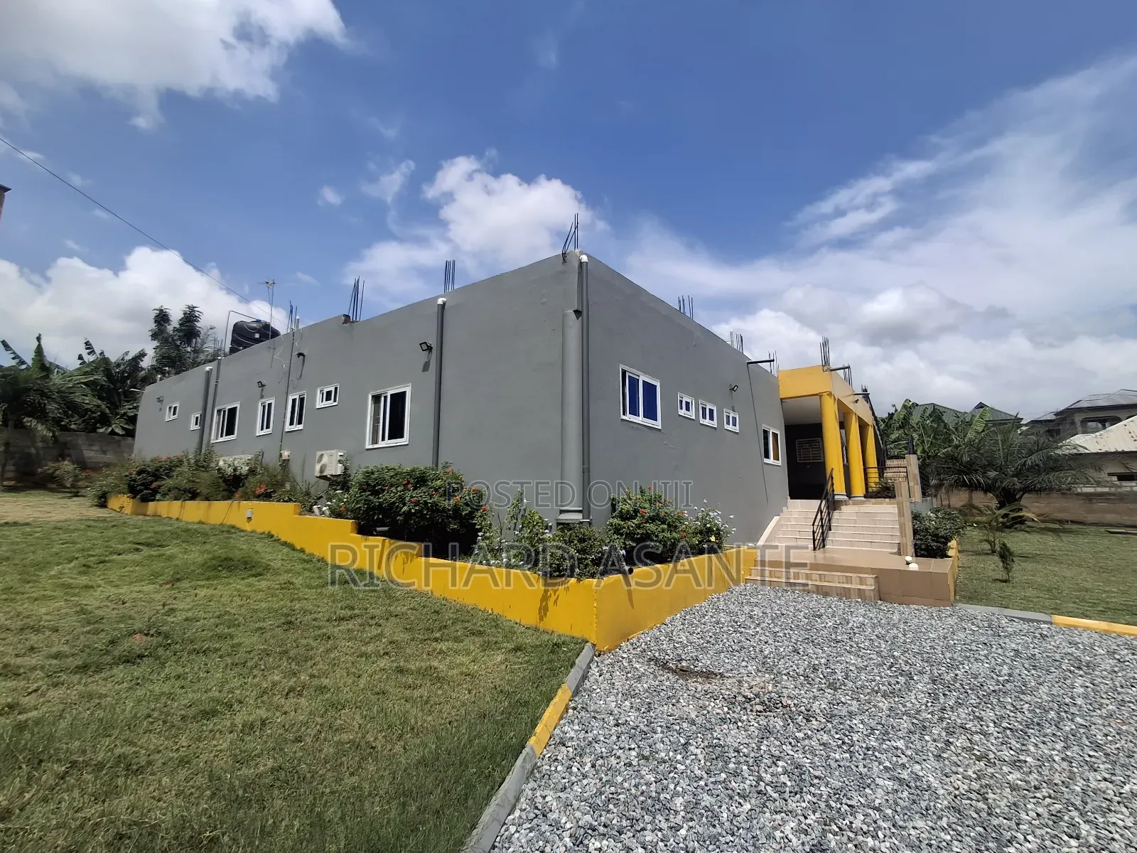 Nice 1 Bedroom Self Contain Airbnb/Short Stay at Kwabenya
