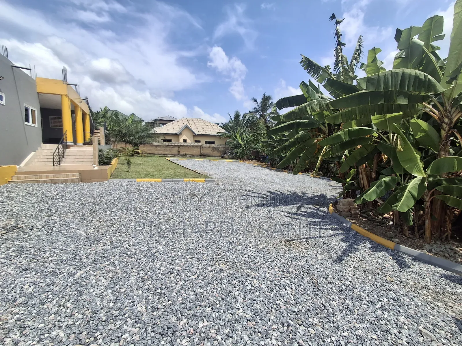 Nice 1 Bedroom Self Contain Airbnb/Short Stay at Kwabenya