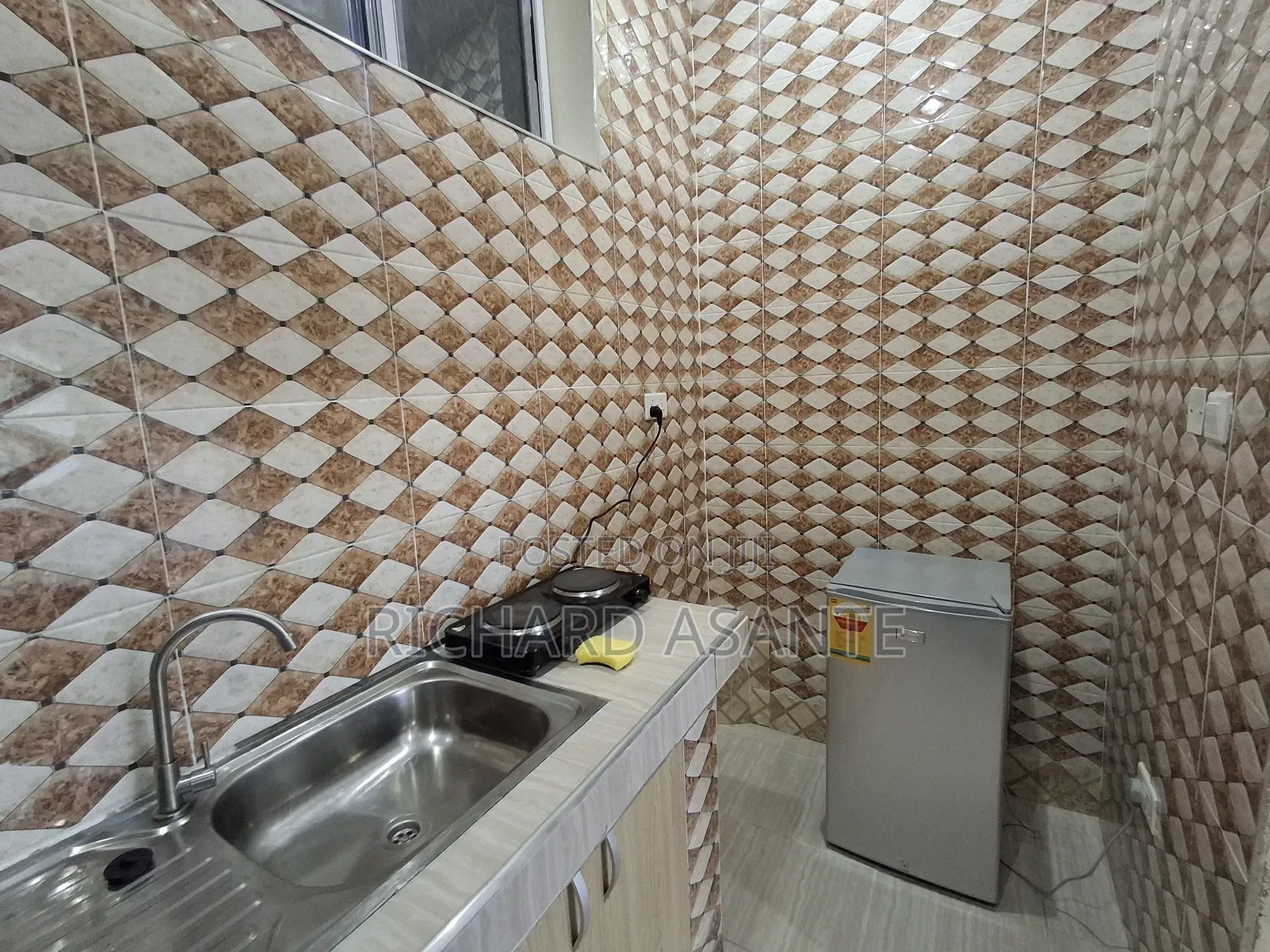 1 Bedroom Complete Vacation Apartment at Kwabenya Acp