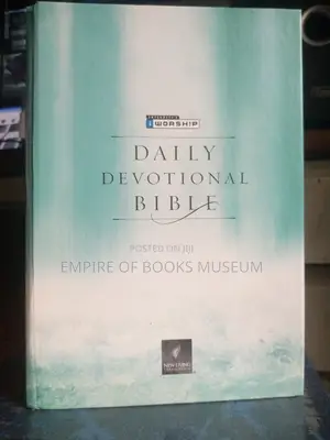 Worship Daily Devotional Bible