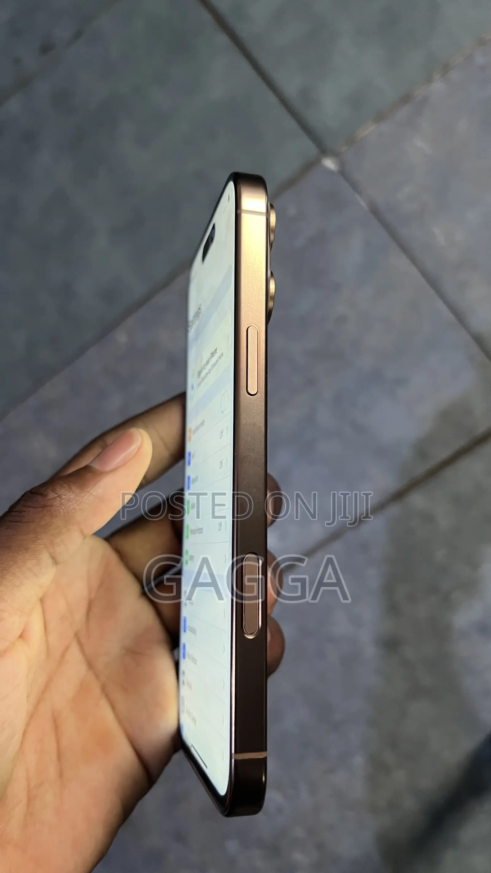New Apple iPhone 16 Pro Max 1 TB Bronze